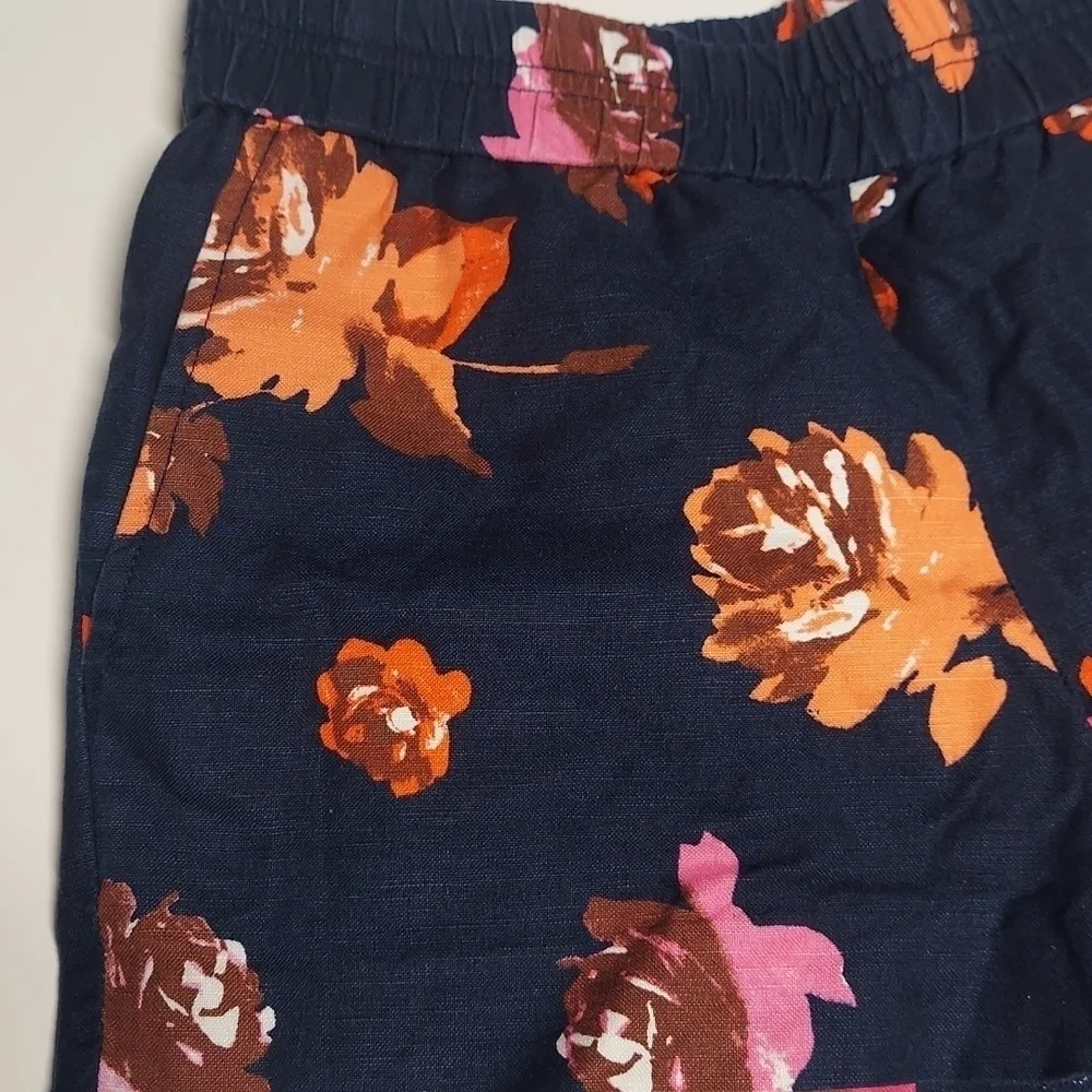 J.Crew Factory Navy Blue Floral Pull On Short Size 2 - Picture 2 of 11